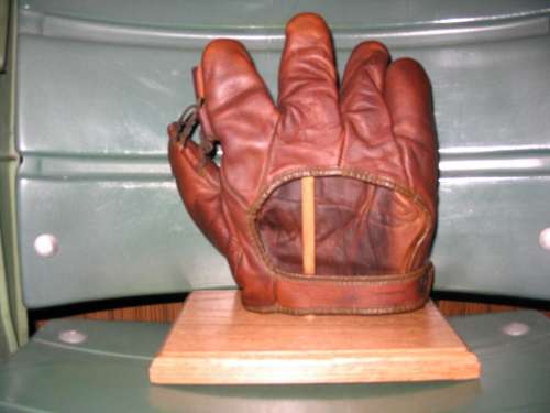 Al Simmons Denkert G13 Back